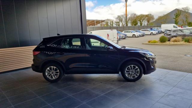 Ford Kuga image 2