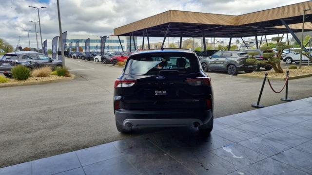Ford Kuga image 1