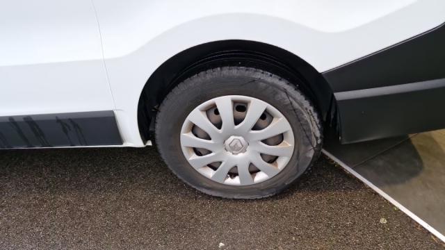 Renault Trafic image 8