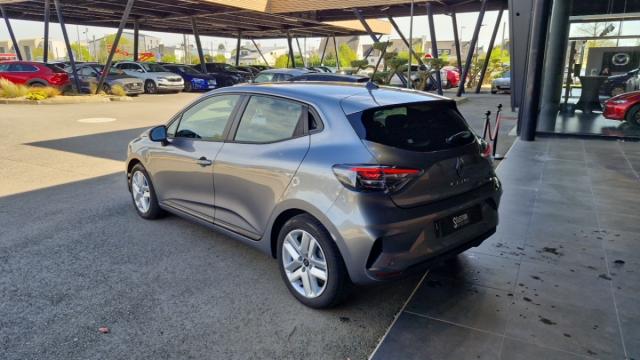 Renault Clio image 2