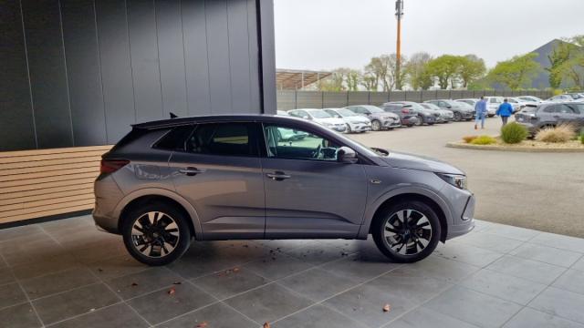 Opel Grandland image 2