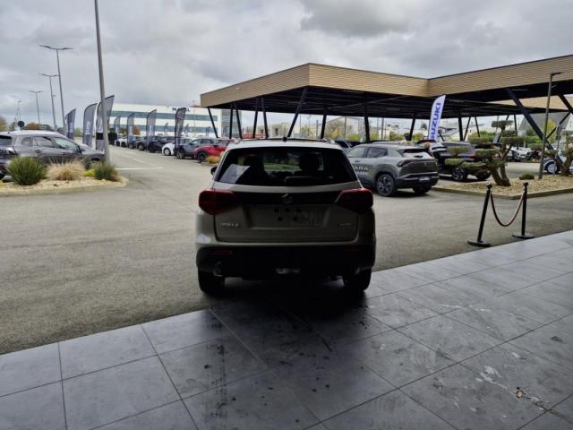 Suzuki Vitara image 7