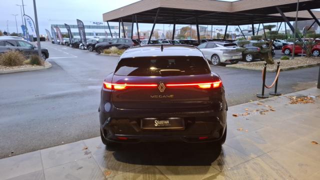 Renault Mégane E-Tech image 9