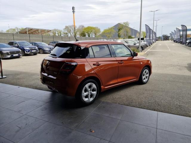 Suzuki Swift image 9