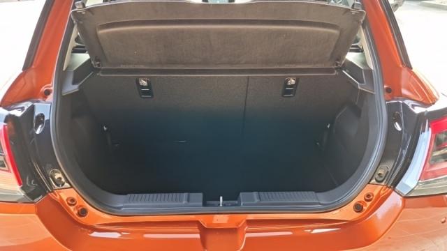 Suzuki Swift image 7