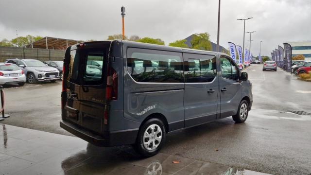 Renault Trafic image 2