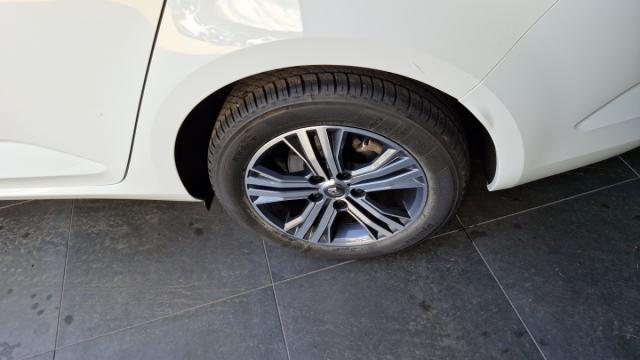 Renault Mégane image 6