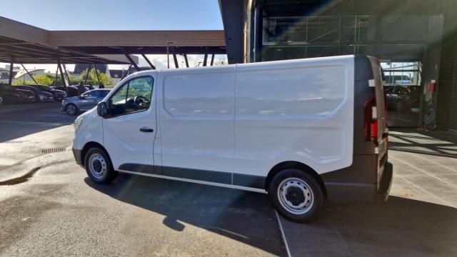 Renault Trafic image 8