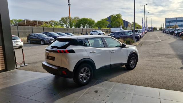 Peugeot 2008 image 8