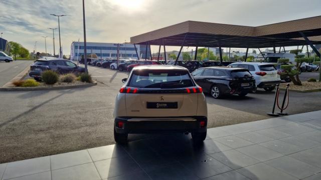 Peugeot 2008 image 6