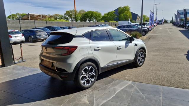 Renault Captur image 2