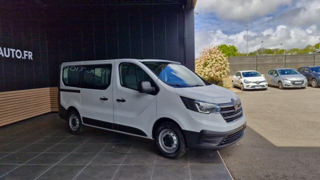 Renault Trafic image 8