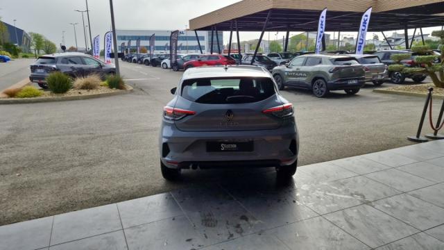 Renault Clio image 9
