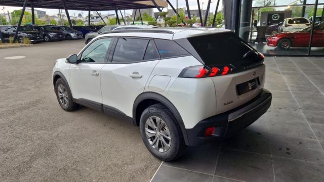 Peugeot 2008 image 8