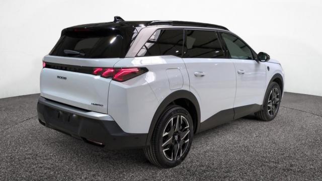 Peugeot 5008 image 2