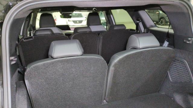 Peugeot 5008 image 1