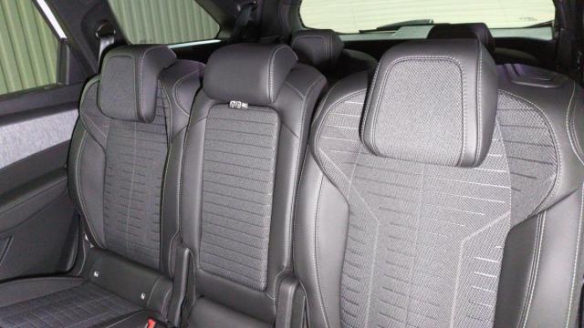 Peugeot 5008 image 3