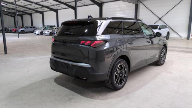 Peugeot 5008 image 1