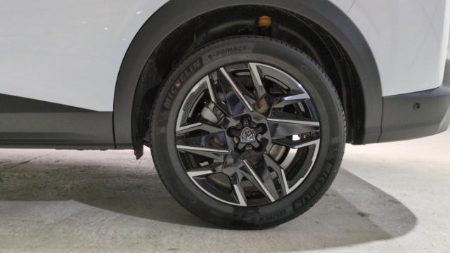 Peugeot 5008 image 1