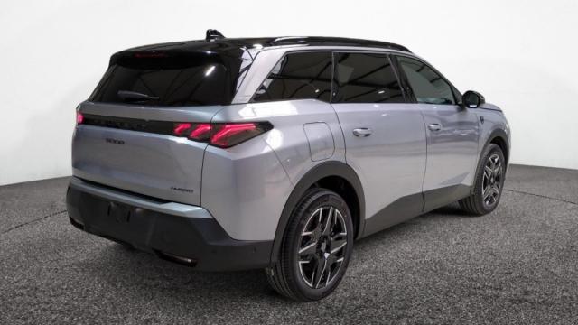 Peugeot 5008 image 1