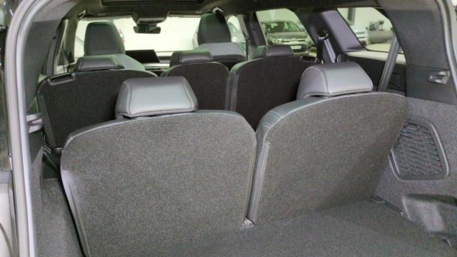 Peugeot 5008 image 2