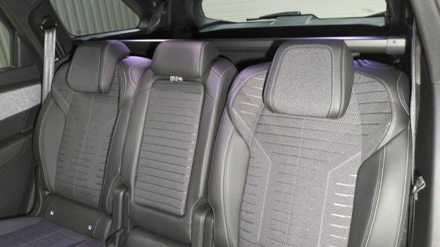 Peugeot 5008 image 1