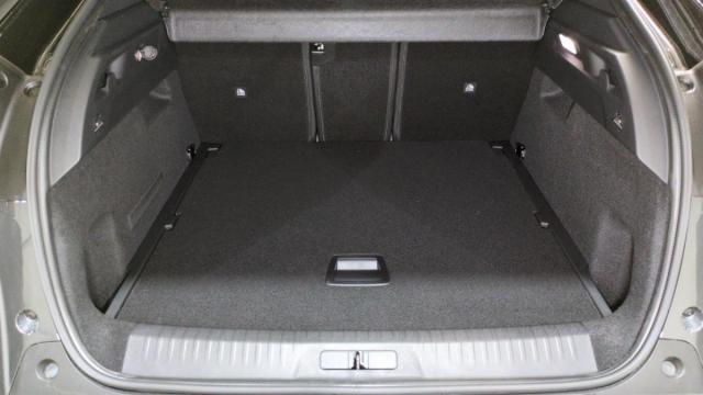 Peugeot 3008 image 2