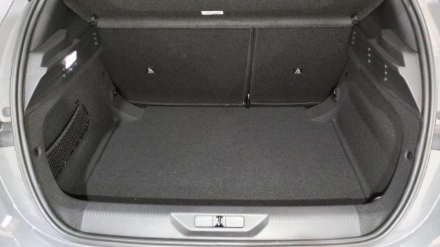 Peugeot 308 image 9