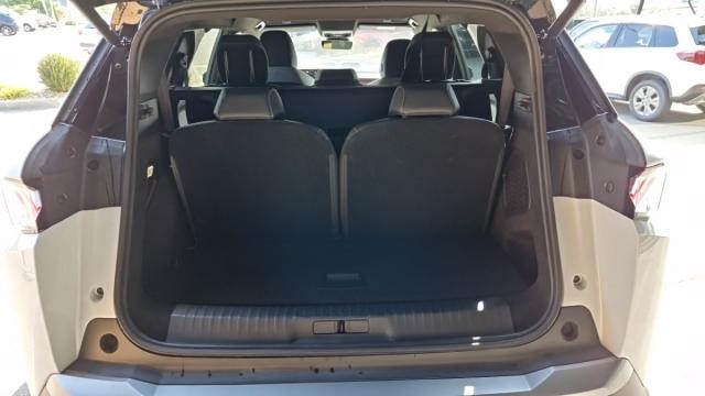 Peugeot 5008 image 1