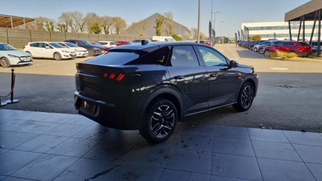 Peugeot 3008 image 2