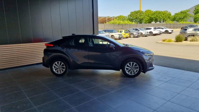 Toyota C-Hr image 4