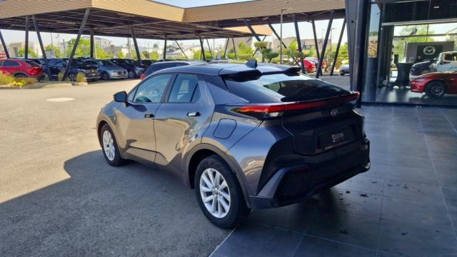 Toyota C-Hr image 1