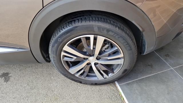 Peugeot 3008 image 9