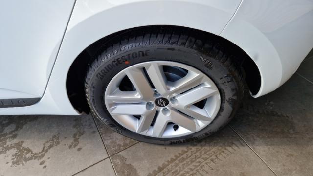 Renault Clio image 1