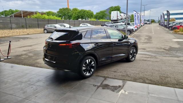 Opel Grandland image 2