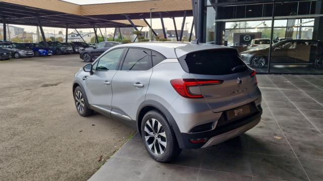 Renault Captur image 2