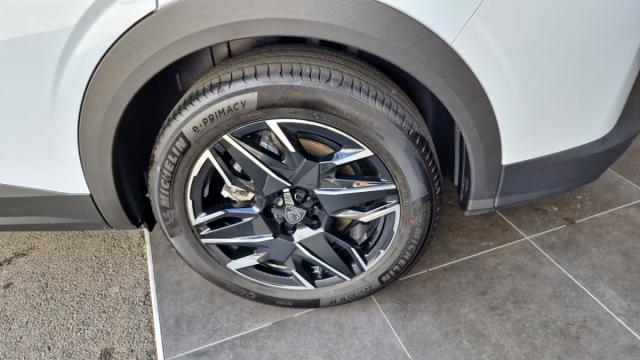 Peugeot 5008 image 9