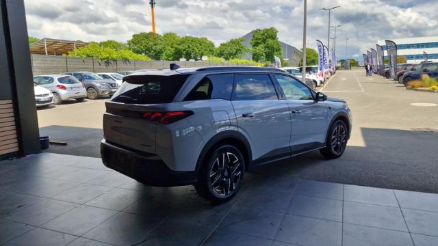 Peugeot 5008 image 1