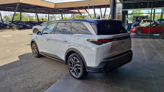 Peugeot 5008 image 2