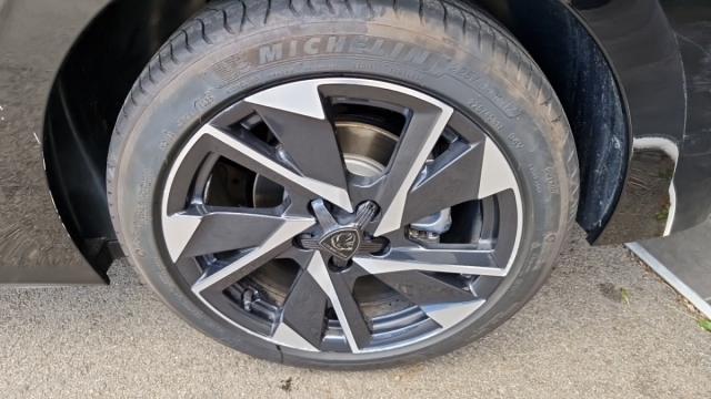 Peugeot 308 image 6