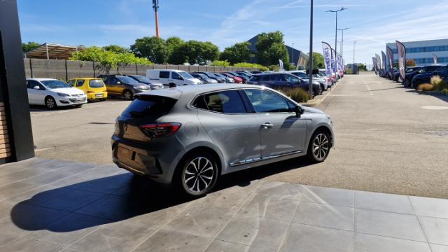 Renault Clio image 6