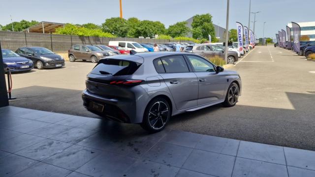 Peugeot 308 image 1