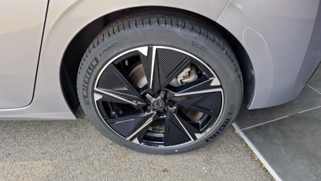 Peugeot 308 image 6