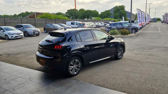 Peugeot 208 image 4