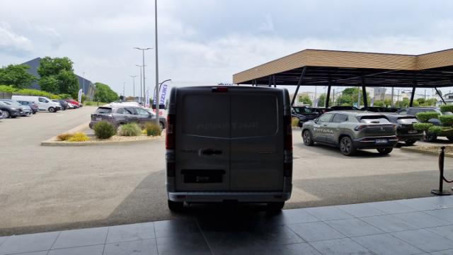 Renault Trafic image 3