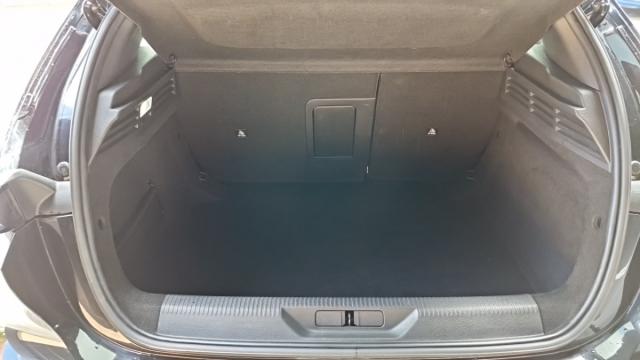 Peugeot 308 image 9