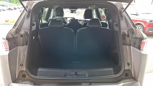 Peugeot 5008 image 1