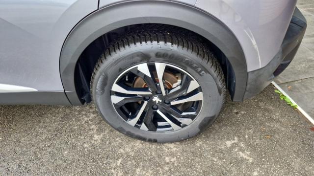 Peugeot 2008 image 2