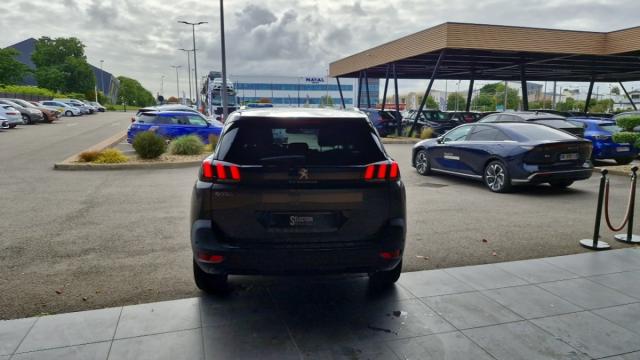 Peugeot 5008 image 8