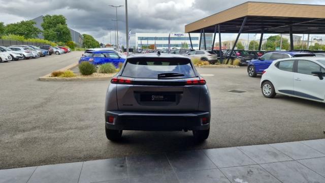 Peugeot 2008 image 1